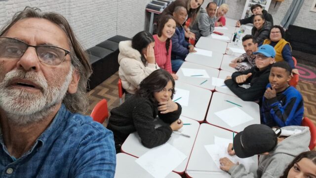 A união de forças pelo conhecimento: ITTA e Projeto de Leitura da Profª Amanda Machado Mugica transformando a EJA na Fundação Bidart. (Foto: Acervo ITTA)